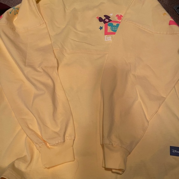 Walt disney world sweatshirt! Oversized small - Picture 3 of 4